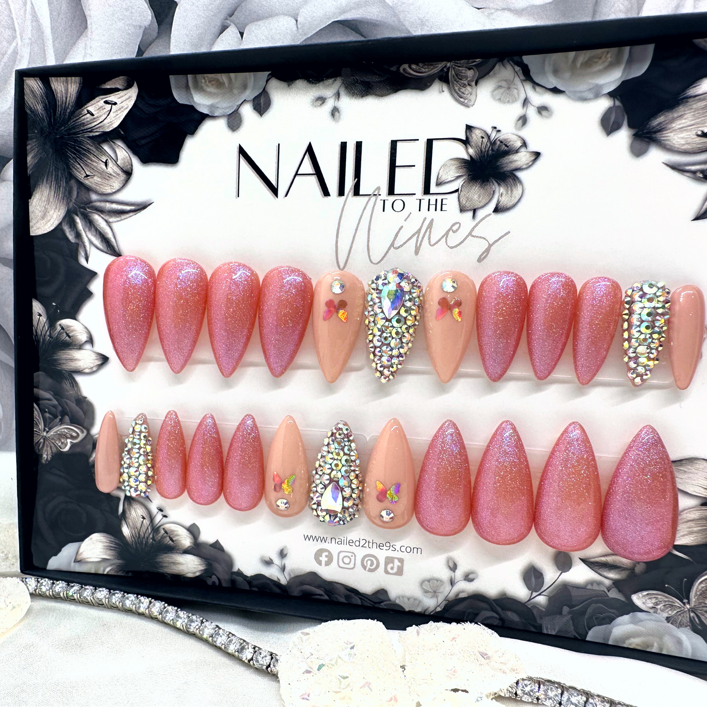 BUTTERFLY GLITZ
